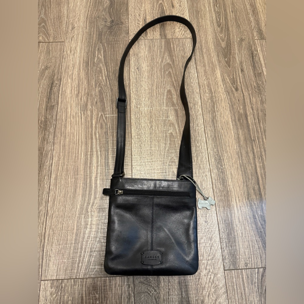 Radley London Black Leather crossbody handbag/purse